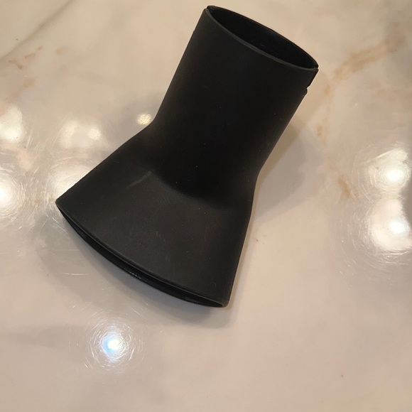 Revlon Ionic Technology Perfect Heat & Style Hair Dryer - Picture 4 of 5